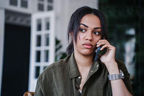 Phone icon to call Diamond Financial Services complaint manager